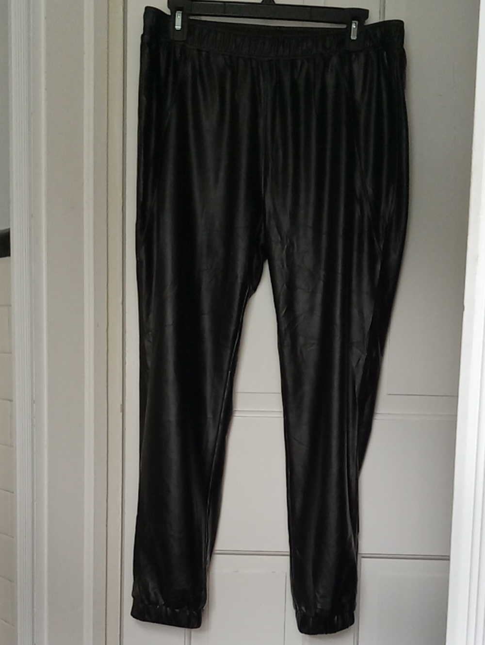 David Lerner NY Black Vegan Faux Leather Jogger Size L